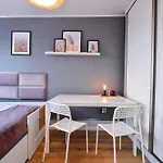 Lägenhet Citystay Brzezno Blisko Plazy! *